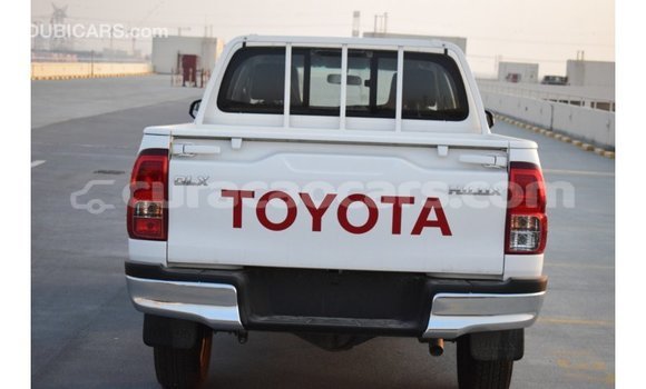 Buy Import Toyota Hilux White Car in Import - Dubai in Curacao Buy Import Toyota Hilux White Car in Import - Dubai in Curacao