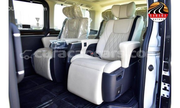 Buy Import Toyota Granvia White Car in Import - Dubai in Curacao Buy Import Toyota Granvia White Car in Import - Dubai in Curacao