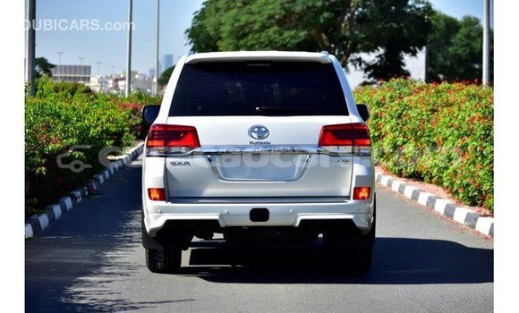 Buy Import Toyota Land Cruiser White Car in Import - Dubai in Curacao Buy Import Toyota Land Cruiser White Car in Import - Dubai in Curacao