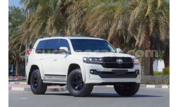 Buy Import Toyota Land Cruiser White Car in Import - Dubai in Curacao Buy Import Toyota Land Cruiser White Car in Import - Dubai in Curacao
