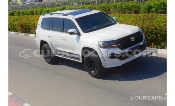 Buy Import Toyota Land Cruiser White Car in Import - Dubai in Curacao Buy Import Toyota Land Cruiser White Car in Import - Dubai in Curacao