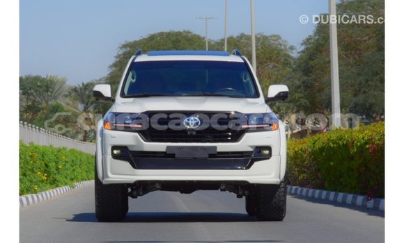 Buy Import Toyota Land Cruiser White Car in Import - Dubai in Curacao Buy Import Toyota Land Cruiser White Car in Import - Dubai in Curacao