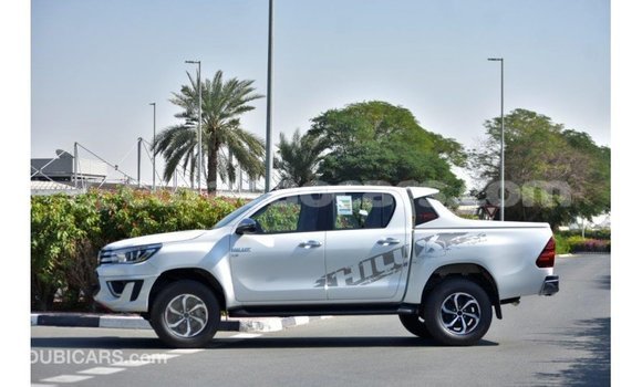 Buy Import Toyota Hilux White Car in Import - Dubai in Curacao Buy Import Toyota Hilux White Car in Import - Dubai in Curacao