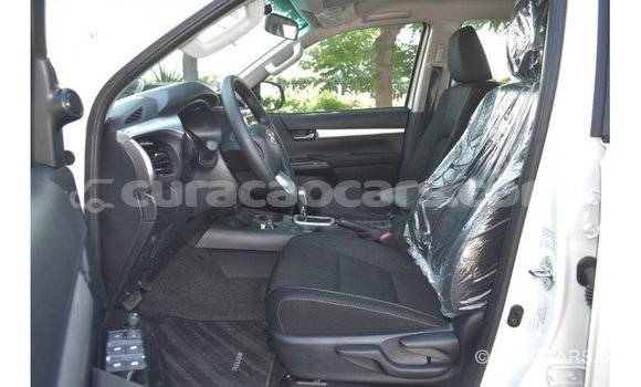 Buy Import Toyota Hilux White Car in Import - Dubai in Curacao Buy Import Toyota Hilux White Car in Import - Dubai in Curacao