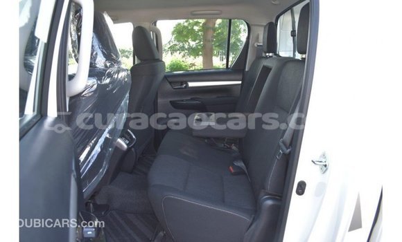 Buy Import Toyota Hilux White Car in Import - Dubai in Curacao Buy Import Toyota Hilux White Car in Import - Dubai in Curacao