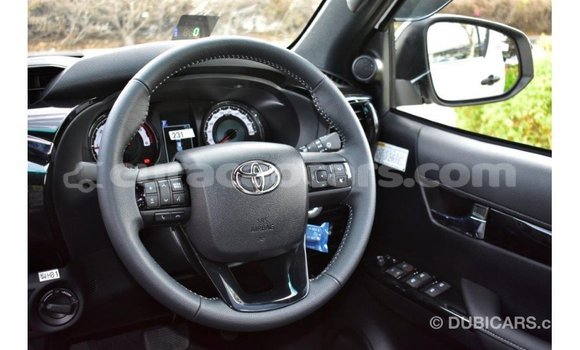 Buy Import Toyota Hilux White Car in Import - Dubai in Curacao Buy Import Toyota Hilux White Car in Import - Dubai in Curacao