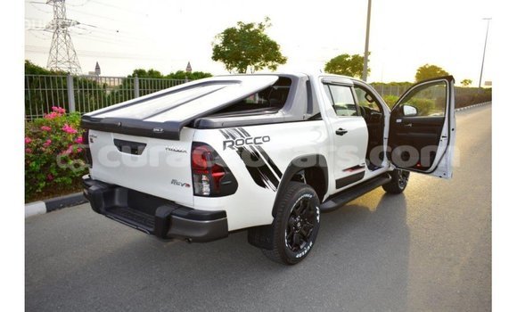 Buy Import Toyota Hilux White Car in Import - Dubai in Curacao Buy Import Toyota Hilux White Car in Import - Dubai in Curacao