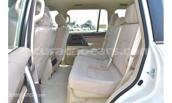 Buy Import Toyota Land Cruiser White Car in Import - Dubai in Curacao Buy Import Toyota Land Cruiser White Car in Import - Dubai in Curacao