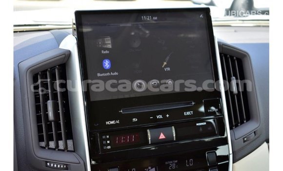 Buy Import Toyota Land Cruiser White Car in Import - Dubai in Curacao Buy Import Toyota Land Cruiser White Car in Import - Dubai in Curacao
