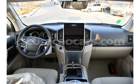 Buy Import Toyota Land Cruiser White Car in Import - Dubai in Curacao Buy Import Toyota Land Cruiser White Car in Import - Dubai in Curacao