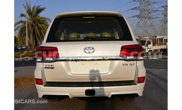 Buy Import Toyota Land Cruiser White Car in Import - Dubai in Curacao Buy Import Toyota Land Cruiser White Car in Import - Dubai in Curacao