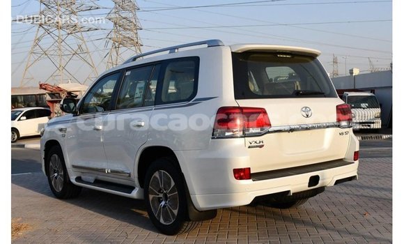 Buy Import Toyota Land Cruiser White Car in Import - Dubai in Curacao Buy Import Toyota Land Cruiser White Car in Import - Dubai in Curacao