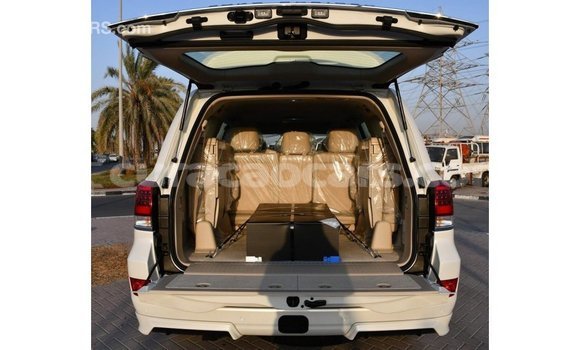 Buy Import Toyota Land Cruiser White Car in Import - Dubai in Curacao Buy Import Toyota Land Cruiser White Car in Import - Dubai in Curacao