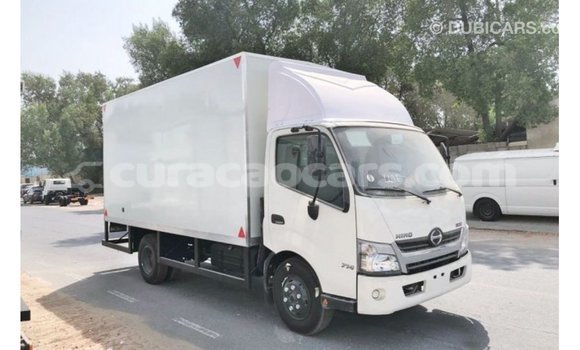 Buy Import Hino 300 Series White Truck in Import - Dubai in Curacao Buy Import Hino 300 Series White Truck in Import - Dubai in Curacao