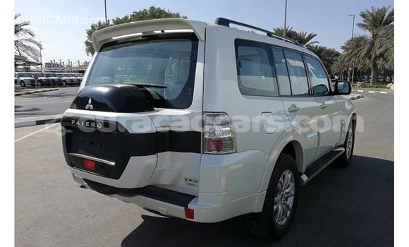 Buy Import Mitsubishi Pajero White Car in Import - Dubai in Curacao Buy Import Mitsubishi Pajero White Car in Import - Dubai in Curacao