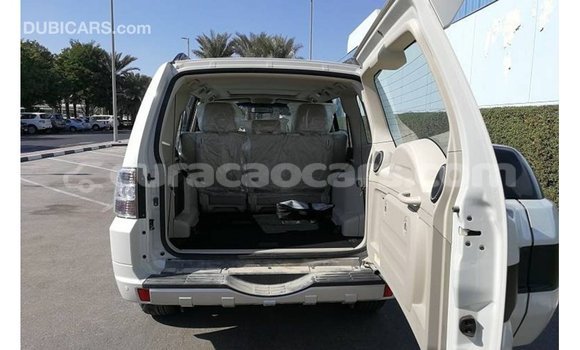Buy Import Mitsubishi Pajero White Car in Import - Dubai in Curacao Buy Import Mitsubishi Pajero White Car in Import - Dubai in Curacao