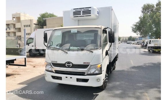 Buy Import Hino 300 Series White Truck in Import - Dubai in Curacao Buy Import Hino 300 Series White Truck in Import - Dubai in Curacao