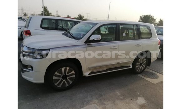 Buy Import Toyota Land Cruiser White Car in Import - Dubai in Curacao Buy Import Toyota Land Cruiser White Car in Import - Dubai in Curacao