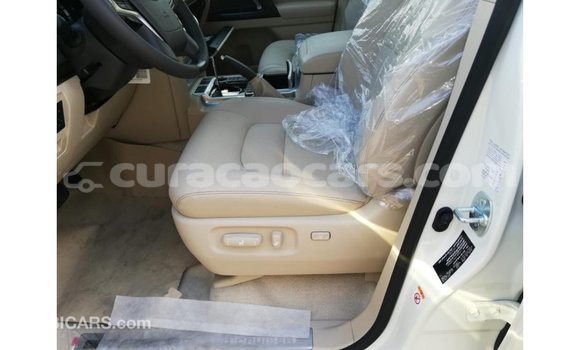Buy Import Toyota Land Cruiser White Car in Import - Dubai in Curacao Buy Import Toyota Land Cruiser White Car in Import - Dubai in Curacao