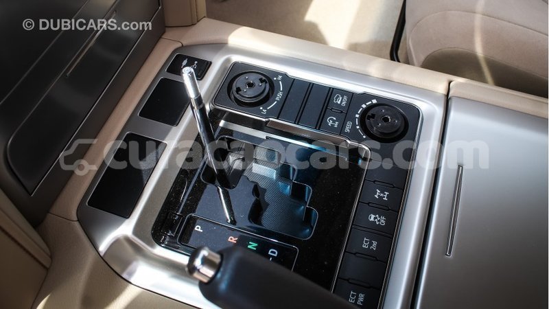 Big with watermark toyota land cruiser curacao import dubai 1770