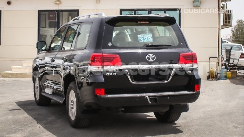 Big with watermark toyota land cruiser curacao import dubai 1770