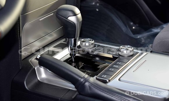 Buy Import Toyota Land Cruiser White Car in Import - Dubai in Curacao Buy Import Toyota Land Cruiser White Car in Import - Dubai in Curacao