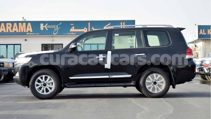 Big with watermark toyota land cruiser curacao import dubai 1774