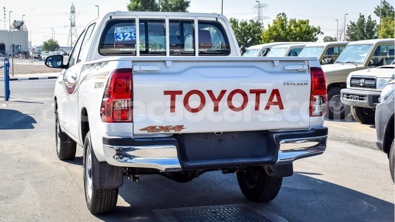 Big with watermark toyota hilux curacao import dubai 1776