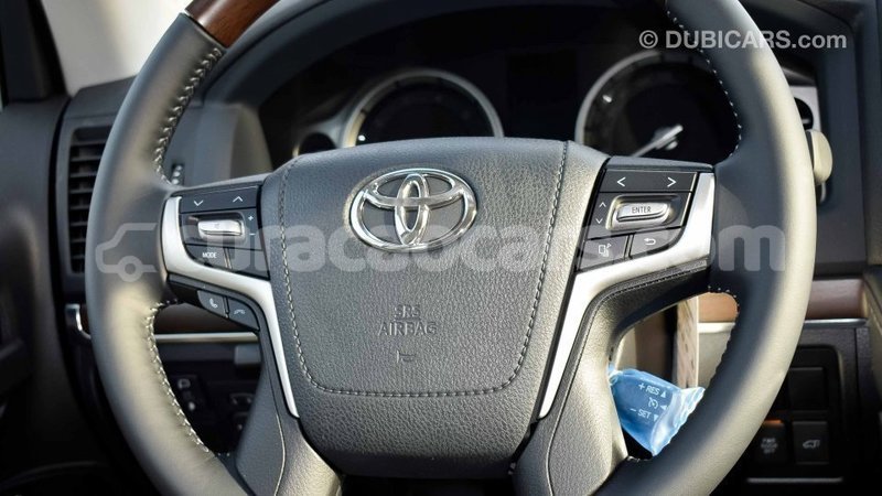 Big with watermark toyota land cruiser curacao import dubai 1778