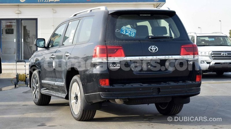 Big with watermark toyota land cruiser curacao import dubai 1778