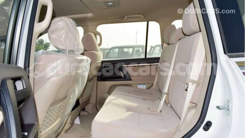 Big with watermark toyota land cruiser curacao import dubai 1779