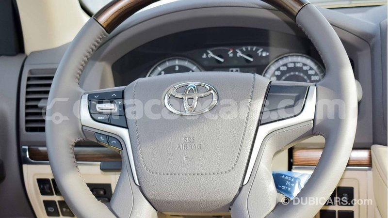 Big with watermark toyota land cruiser curacao import dubai 1779