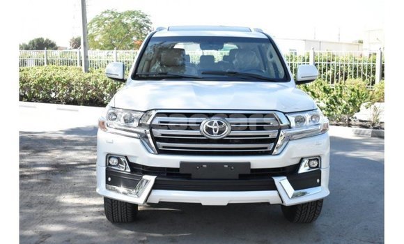 Buy Import Toyota Land Cruiser White Car in Import - Dubai in Curacao Buy Import Toyota Land Cruiser White Car in Import - Dubai in Curacao