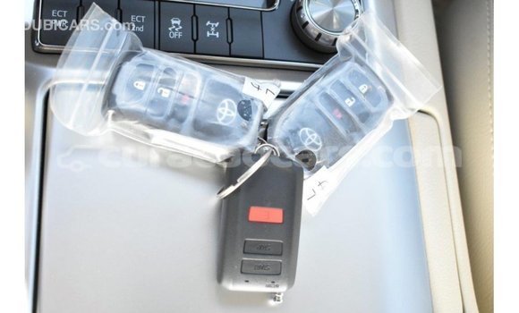 Buy Import Toyota Land Cruiser White Car in Import - Dubai in Curacao Buy Import Toyota Land Cruiser White Car in Import - Dubai in Curacao