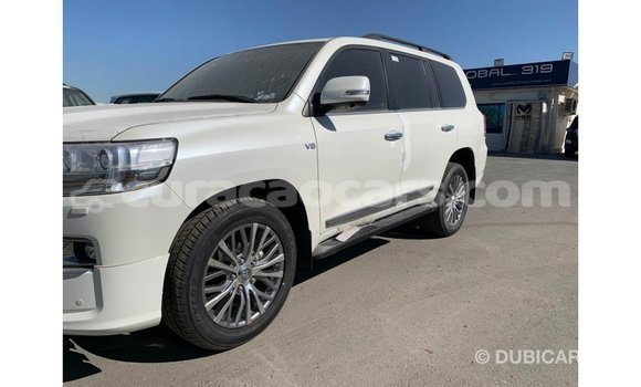 Buy Import Toyota Land Cruiser White Car in Import - Dubai in Curacao Buy Import Toyota Land Cruiser White Car in Import - Dubai in Curacao