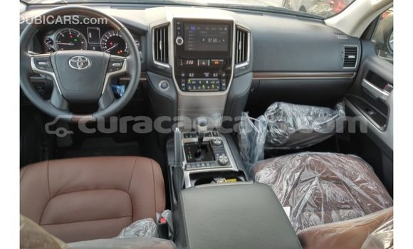 Buy Import Toyota Land Cruiser White Car in Import - Dubai in Curacao Buy Import Toyota Land Cruiser White Car in Import - Dubai in Curacao