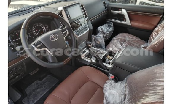 Buy Import Toyota Land Cruiser White Car in Import - Dubai in Curacao Buy Import Toyota Land Cruiser White Car in Import - Dubai in Curacao