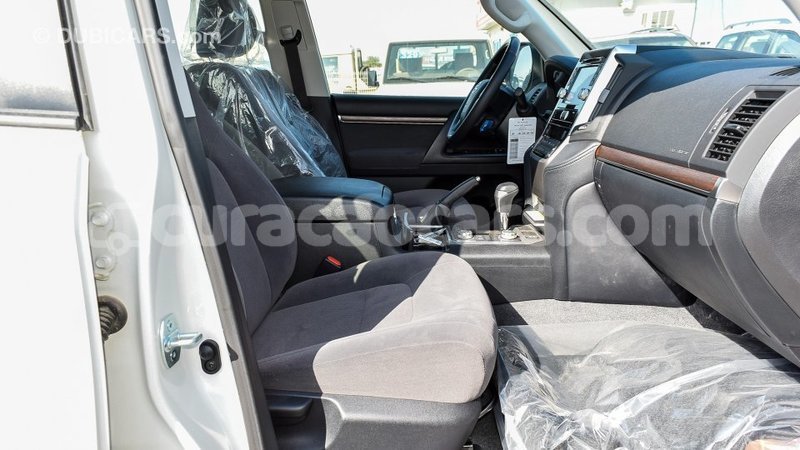 Big with watermark toyota land cruiser curacao import dubai 1816