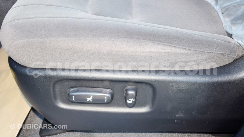 Big with watermark toyota land cruiser curacao import dubai 1816