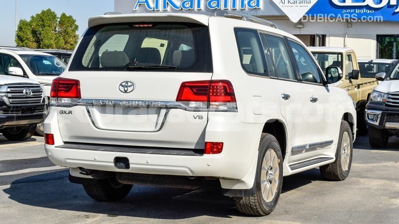 Big with watermark toyota land cruiser curacao import dubai 1816