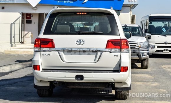 Buy Import Toyota Land Cruiser White Car in Import - Dubai in Curacao Buy Import Toyota Land Cruiser White Car in Import - Dubai in Curacao