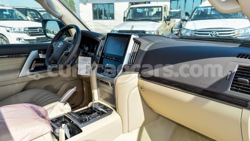 Big with watermark toyota land cruiser curacao import dubai 1817