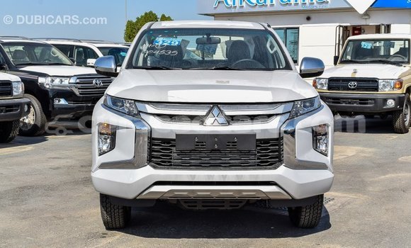 Buy Import Mitsubishi L200 White Car in Import - Dubai in Curacao Buy Import Mitsubishi L200 White Car in Import - Dubai in Curacao