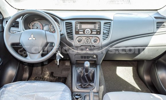 Buy Import Mitsubishi L200 White Car in Import - Dubai in Curacao Buy Import Mitsubishi L200 White Car in Import - Dubai in Curacao