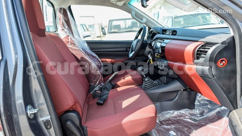 Big with watermark toyota hilux curacao import dubai 1826