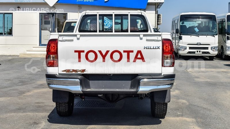 Big with watermark toyota hilux curacao import dubai 1828