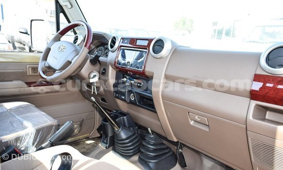 Buy Import Toyota Land Cruiser Beige Car in Import - Dubai in Curacao Buy Import Toyota Land Cruiser Beige Car in Import - Dubai in Curacao