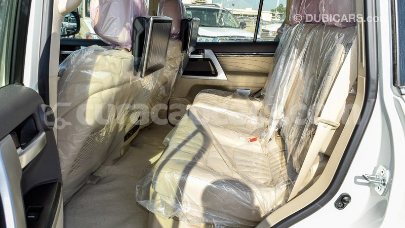 Big with watermark toyota land cruiser curacao import dubai 1831