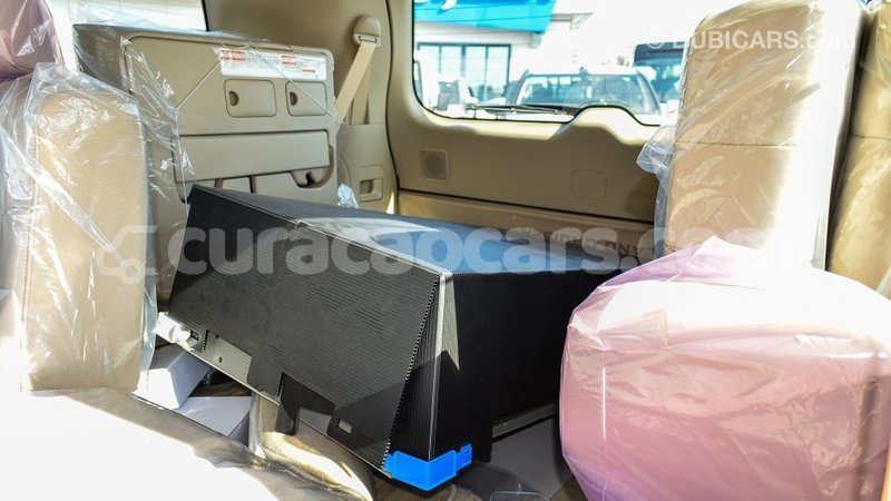 Big with watermark toyota land cruiser curacao import dubai 1831