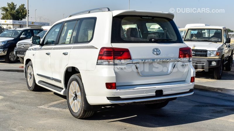 Big with watermark toyota land cruiser curacao import dubai 1831